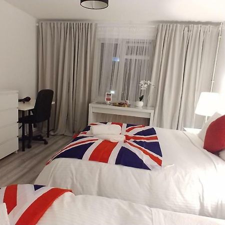 Al Iram Guest House Лондон Екстериор снимка