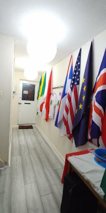 Al Iram Guest House Лондон Екстериор снимка