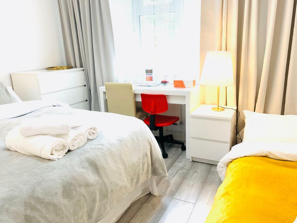 Al Iram Guest House Лондон Екстериор снимка